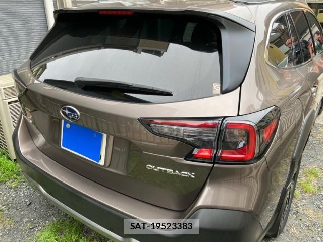 Subaru OUTBACK 2022-02 7251276-3