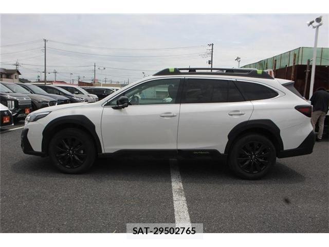 Subaru OUTBACK 2024-03 7327930-10