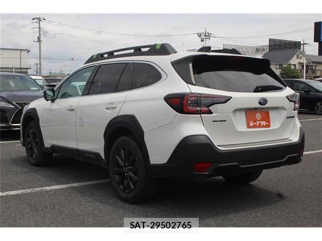 Subaru OUTBACK 2024-03 7327930-11