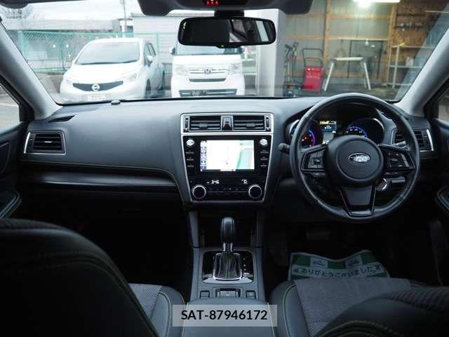 Subaru OUTBACK 2018-11 7327928-1