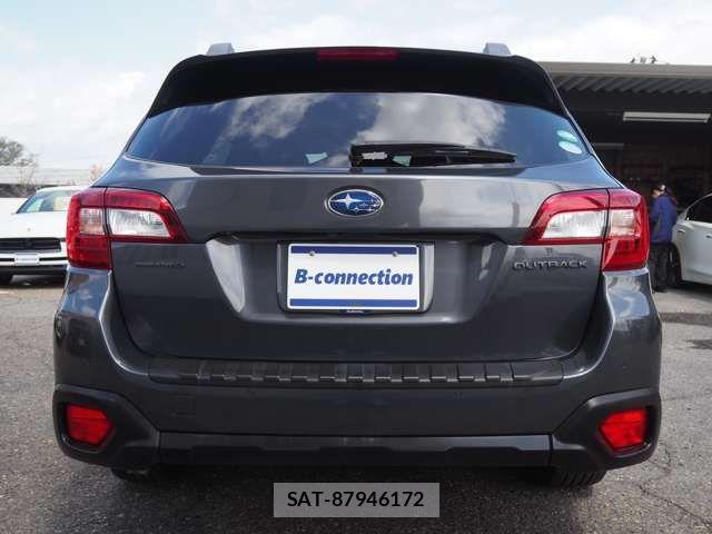 Subaru OUTBACK 2018-11 7327928-4