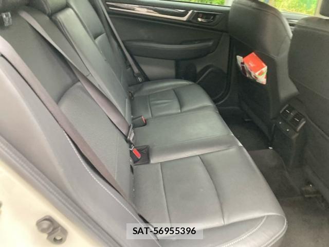 Subaru OUTBACK 2017-07 7327929-10