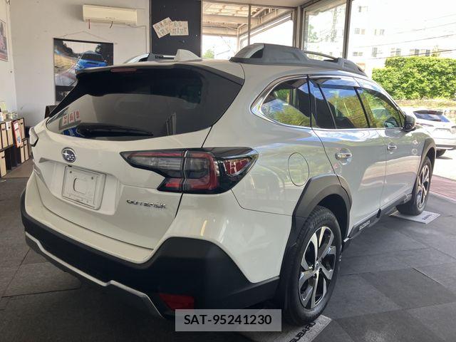 Subaru OUTBACK 2023-06 7327926-5