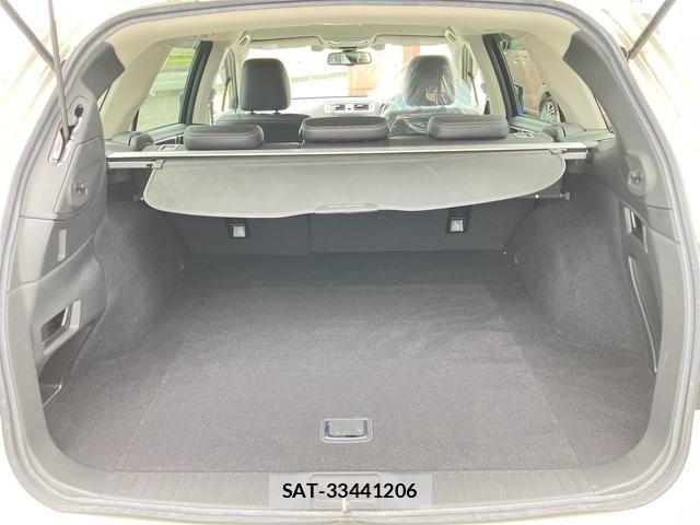 Subaru OUTBACK 2016-09 7358415-27