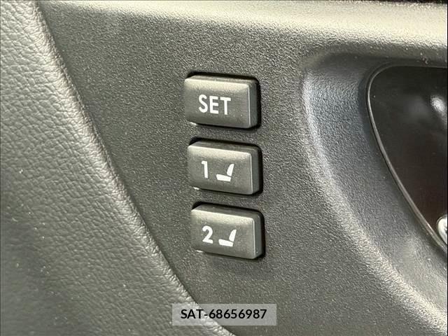 Subaru OUTBACK 2016-02 7358417-26