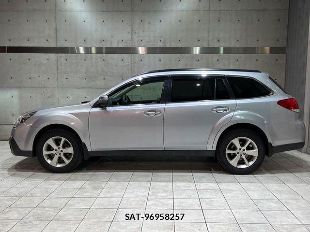 Subaru OUTBACK 2012-05 7358418-19