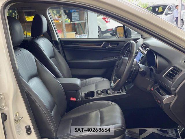 Subaru OUTBACK 2020-06 7358412-7