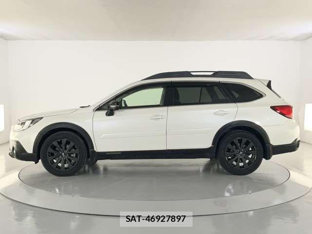 Subaru OUTBACK 2018-12 7392618-2