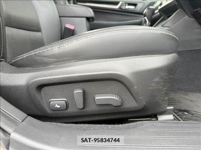Subaru OUTBACK 2015-01 7392622-16