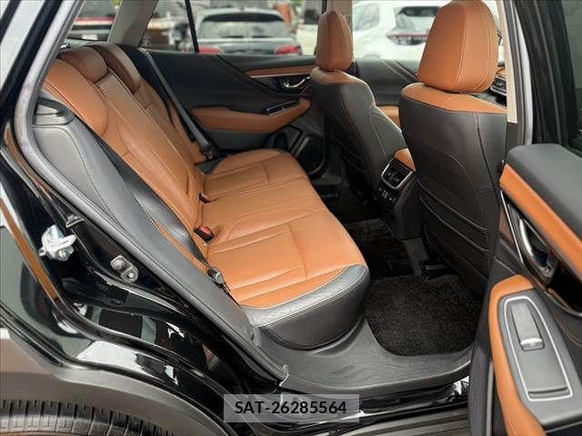 Subaru OUTBACK 2023-12 7392607-19