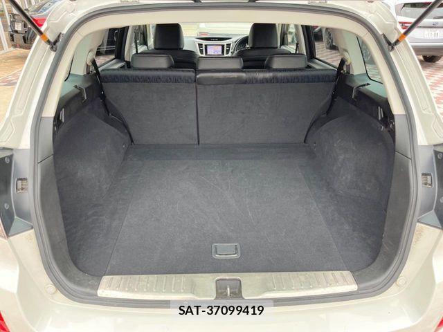 Subaru OUTBACK 2011-11 7392620-10