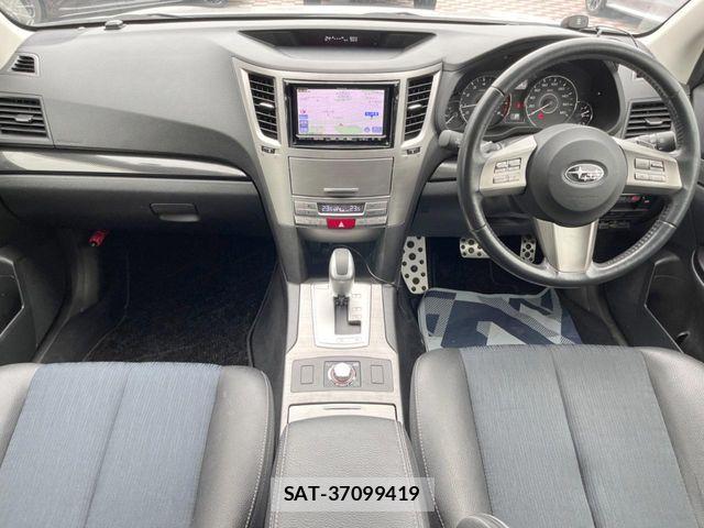 Subaru OUTBACK 2011-11 7392620-1