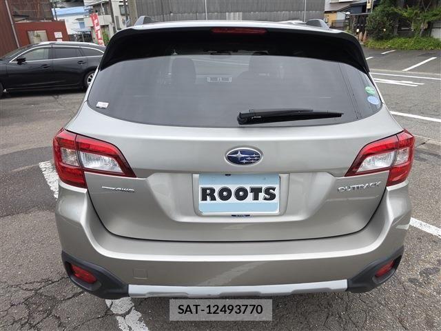 Subaru OUTBACK 2016-02 7392621-18