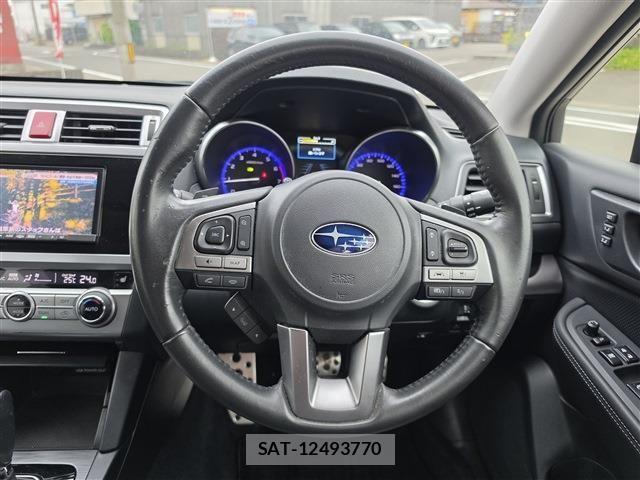 Subaru OUTBACK 2016-02 7392621-3