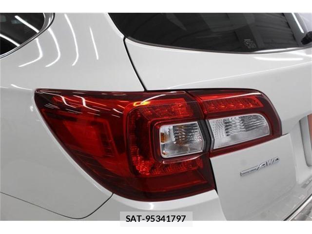 Subaru OUTBACK 2015-05 7455306-17