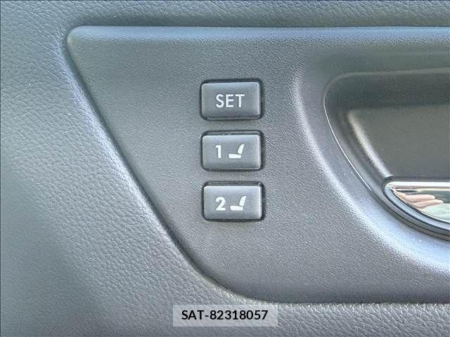 Subaru OUTBACK 2019-07 7455302-16