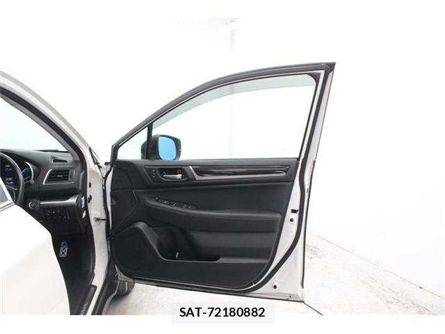 Subaru OUTBACK 2018-05 7501213-29