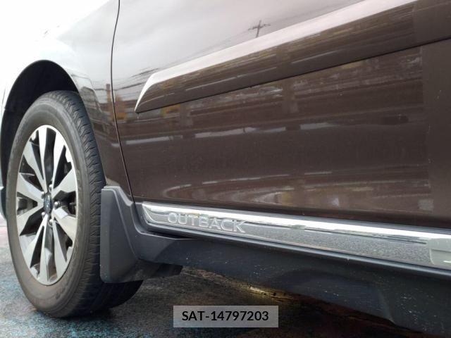 Subaru OUTBACK 2017-07 7562342-10