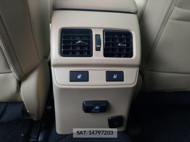 Subaru OUTBACK 2017-07 7562342-21