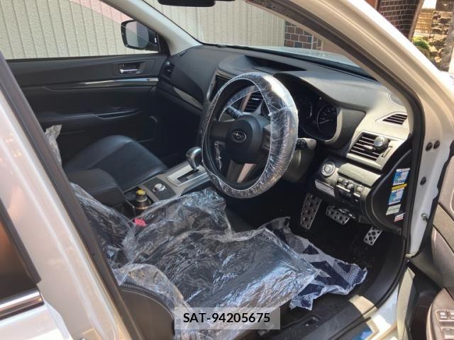 Subaru OUTBACK 2011-07 7617542-6