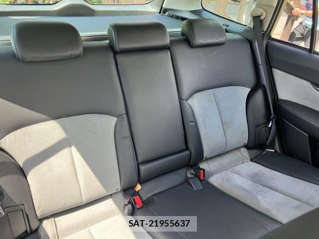 Subaru OUTBACK 2010-11 7617541-13