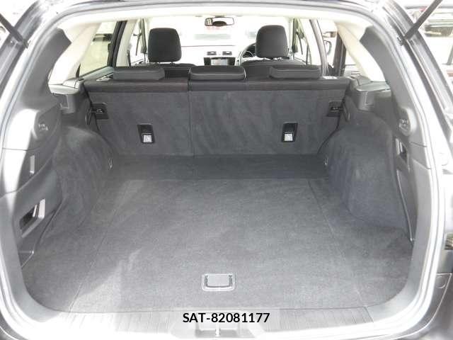 Subaru OUTBACK 2017-03 7617537-26