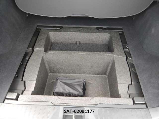 Subaru OUTBACK 2017-03 7617537-29