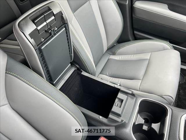 Subaru OUTBACK 2025-03 7724932-17