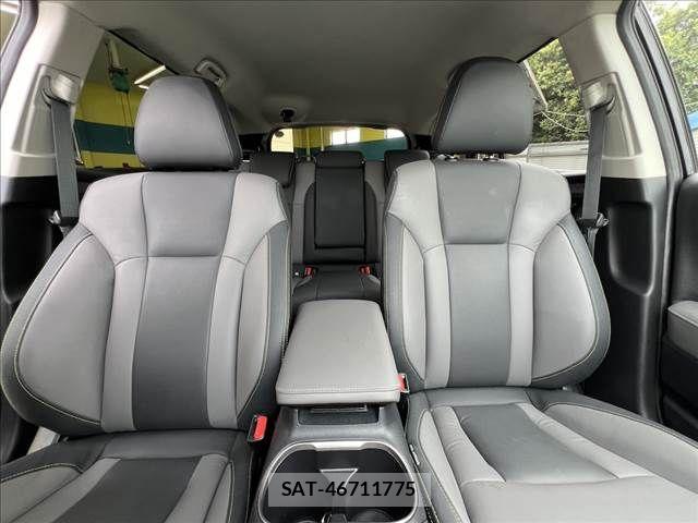 Subaru OUTBACK 2025-03 7724932-23