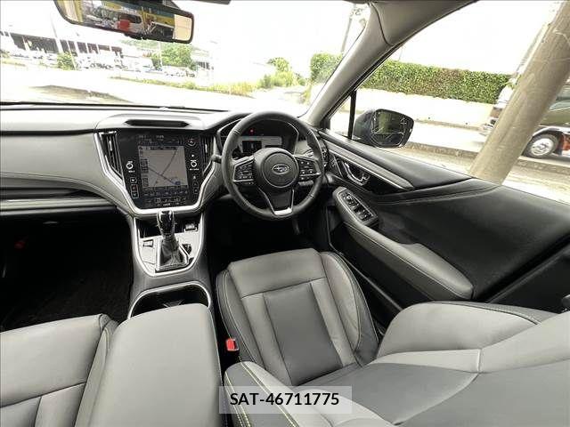 Subaru OUTBACK 2025-03 7724932-24