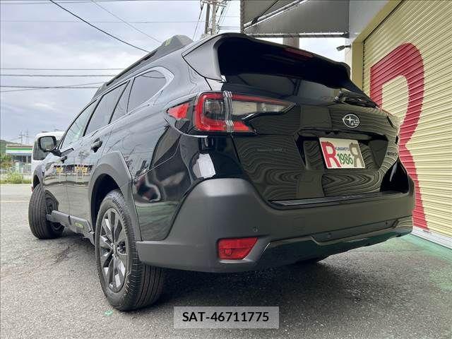 Subaru OUTBACK 2025-03 7724932-4