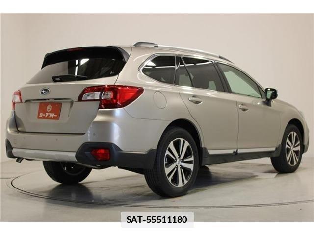 Subaru OUTBACK 2018-01 7724935-11
