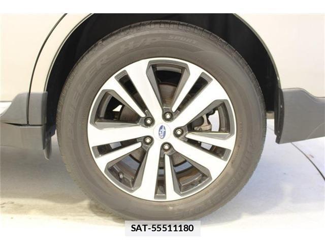 Subaru OUTBACK 2018-01 7724935-23