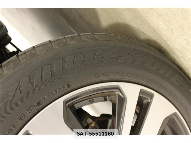 Subaru OUTBACK 2018-01 7724935-25