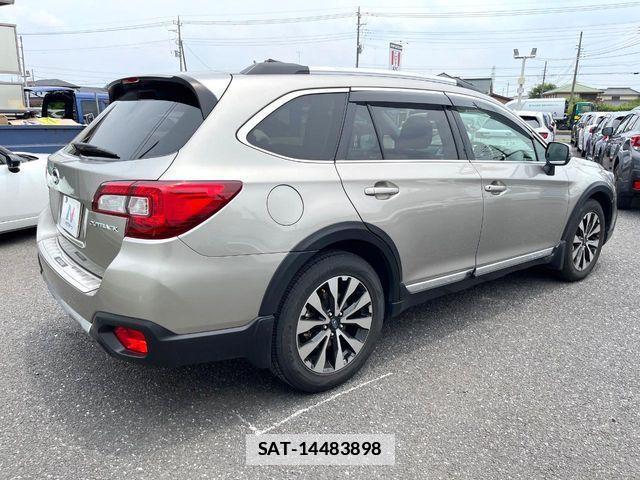 Subaru OUTBACK 2015-03 7786344-17
