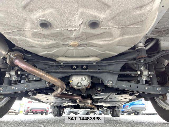 Subaru OUTBACK 2015-03 7786344-18