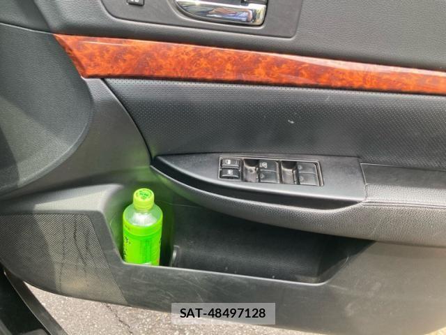 Subaru OUTBACK 2010-05 7786335-16