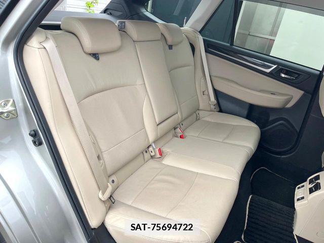 Subaru OUTBACK 2019-11 7786354-10