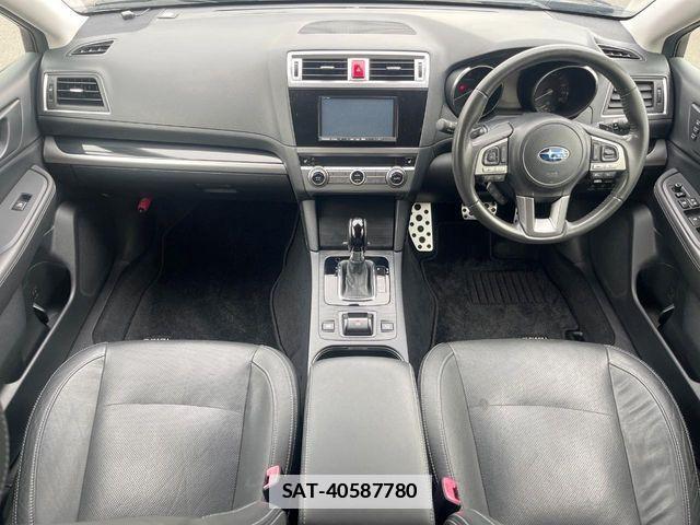 Subaru OUTBACK 2016-06 7786352-1