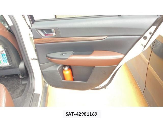 Subaru OUTBACK 2013-07 7877262-26