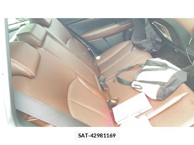 Subaru OUTBACK 2013-07 7877262-27