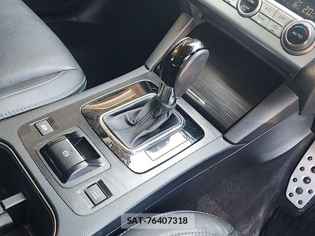 Subaru OUTBACK 2016-07 7902828-19