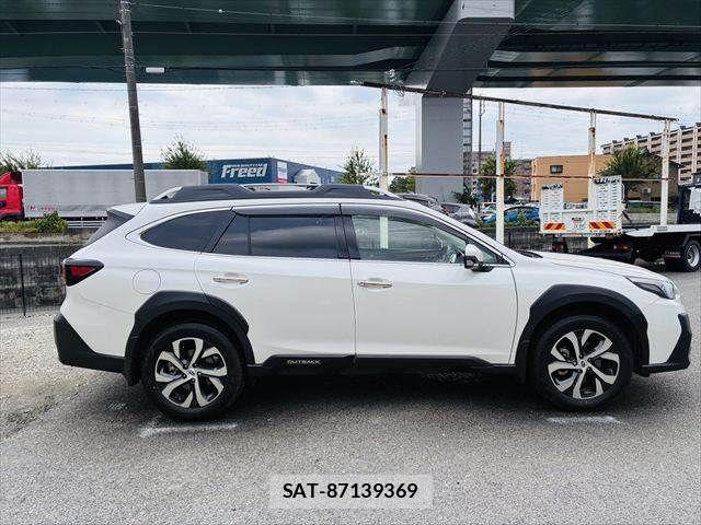 Subaru OUTBACK 2022-03 7962343-16