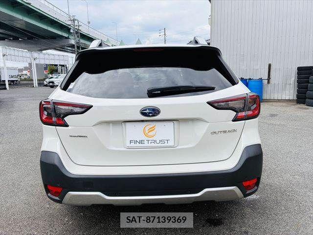 Subaru OUTBACK 2022-03 7962343-18