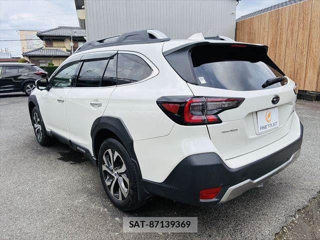 Subaru OUTBACK 2022-03 7962343-19