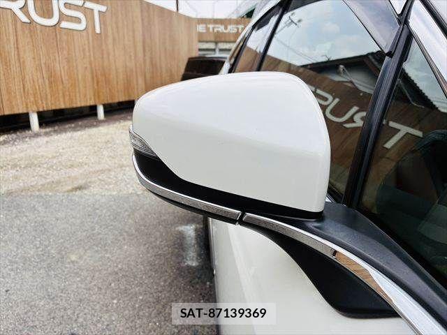 Subaru OUTBACK 2022-03 7962343-26