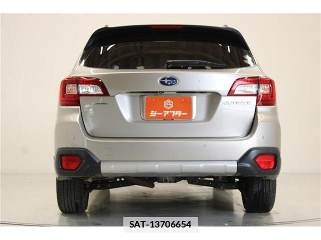 Subaru OUTBACK 2018-03 7962353-11
