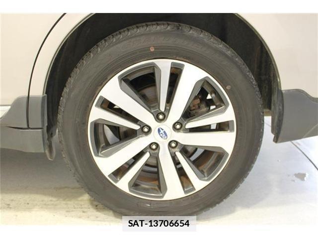 Subaru OUTBACK 2018-03 7962353-24