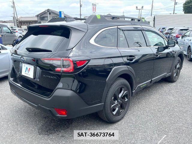 Subaru OUTBACK 2023-08 7979710-16