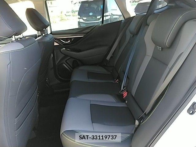 Subaru OUTBACK 2022-03 7979707-12